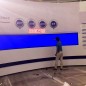 55寸1×4弧形拼接屏觸摸屏互動展示屏案例